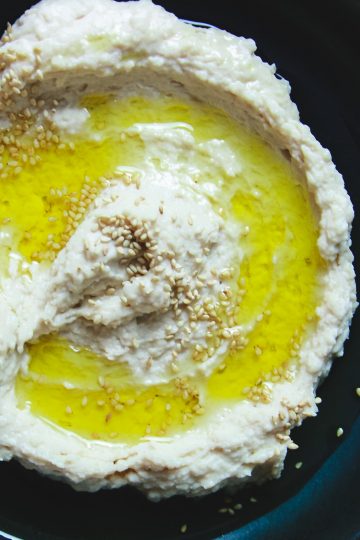 white bean hummus with olive oil