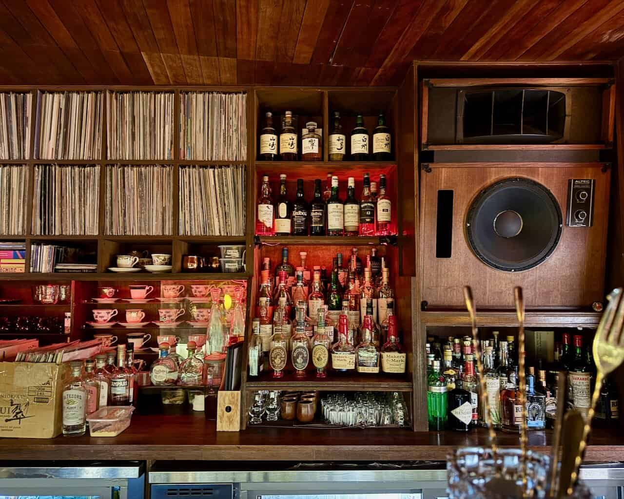 A beautiful bar with a great sound system in Haebangchon.